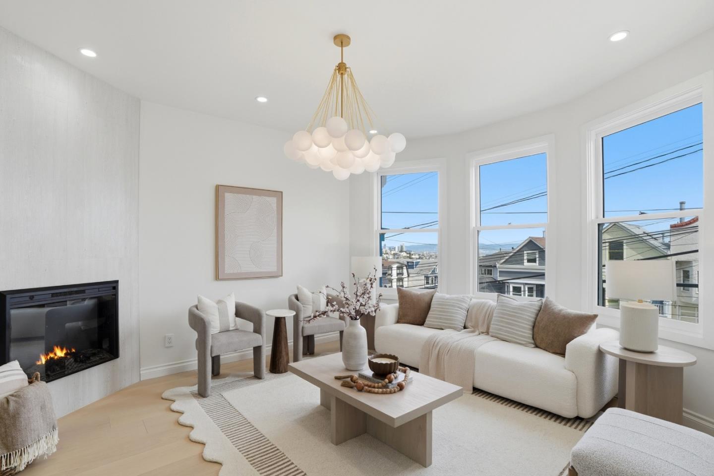 Detail Gallery Image 6 of 71 For 1116 Diamond St, San Francisco,  CA 94114 - 3 Beds | 1/1 Baths