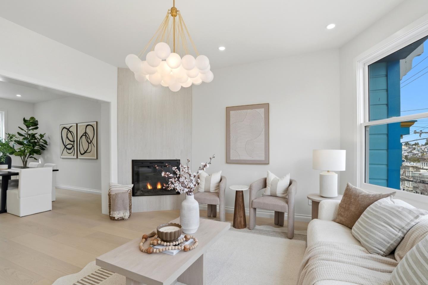 Detail Gallery Image 7 of 71 For 1116 Diamond St, San Francisco,  CA 94114 - 3 Beds | 1/1 Baths