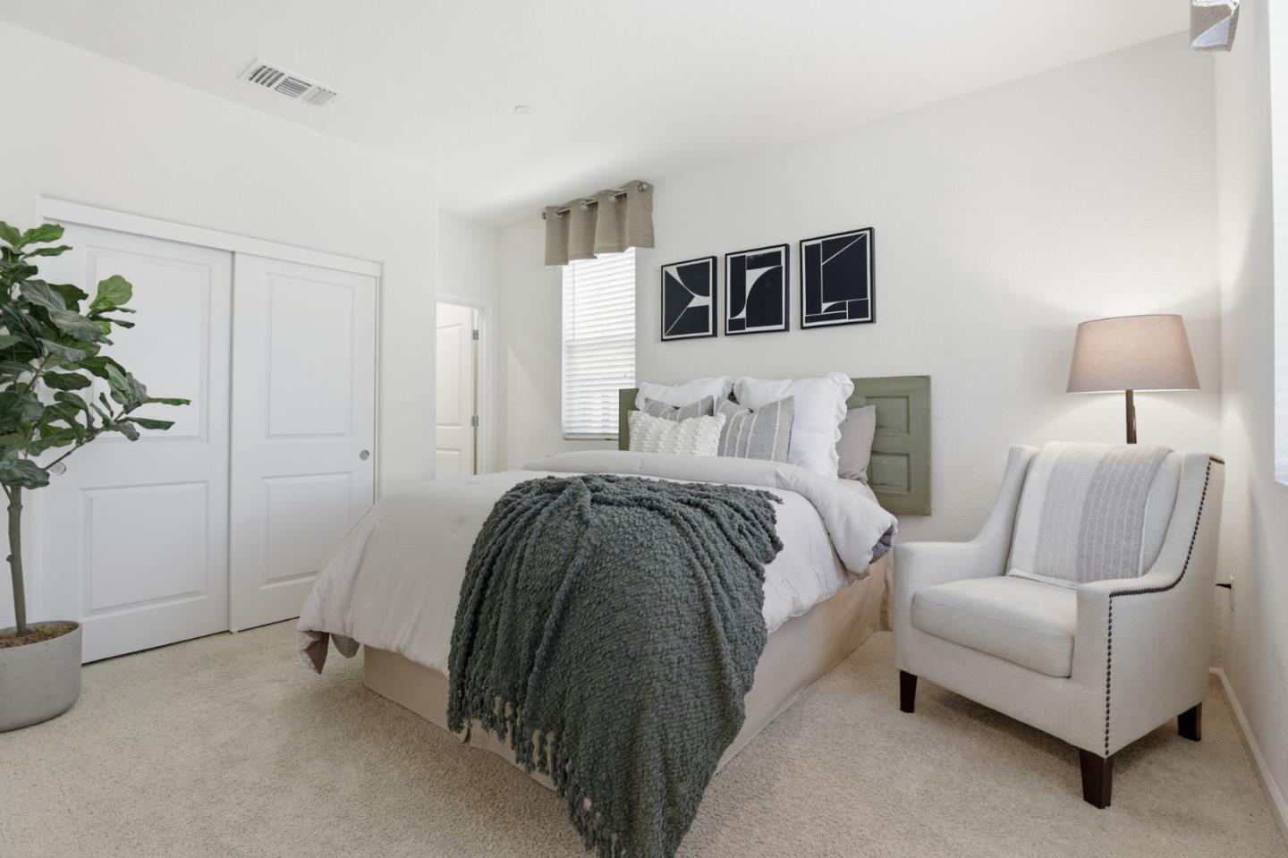 Detail Gallery Image 17 of 28 For 2481 Apple Tree Way, Gilroy,  CA 95020 - 5 Beds | 4/1 Baths