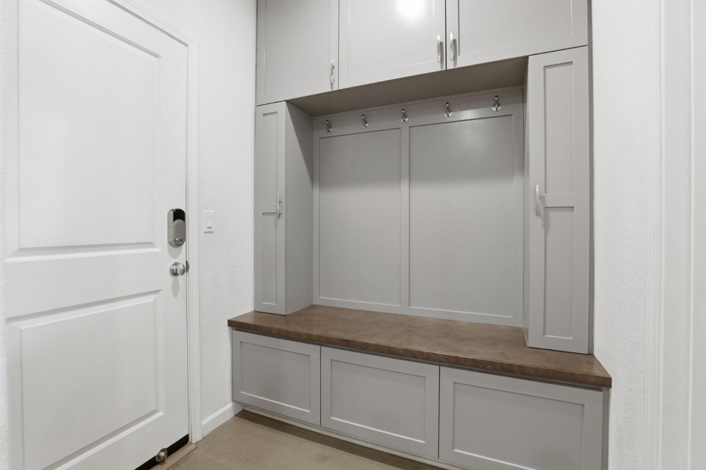 Detail Gallery Image 9 of 28 For 2481 Apple Tree Way, Gilroy,  CA 95020 - 5 Beds | 4/1 Baths