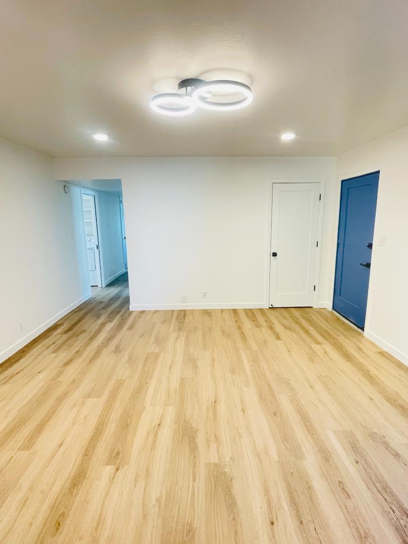 Detail Gallery Image 7 of 15 For 1454-1456 Merry Ln, San Jose,  CA 95128 - – Beds | – Baths