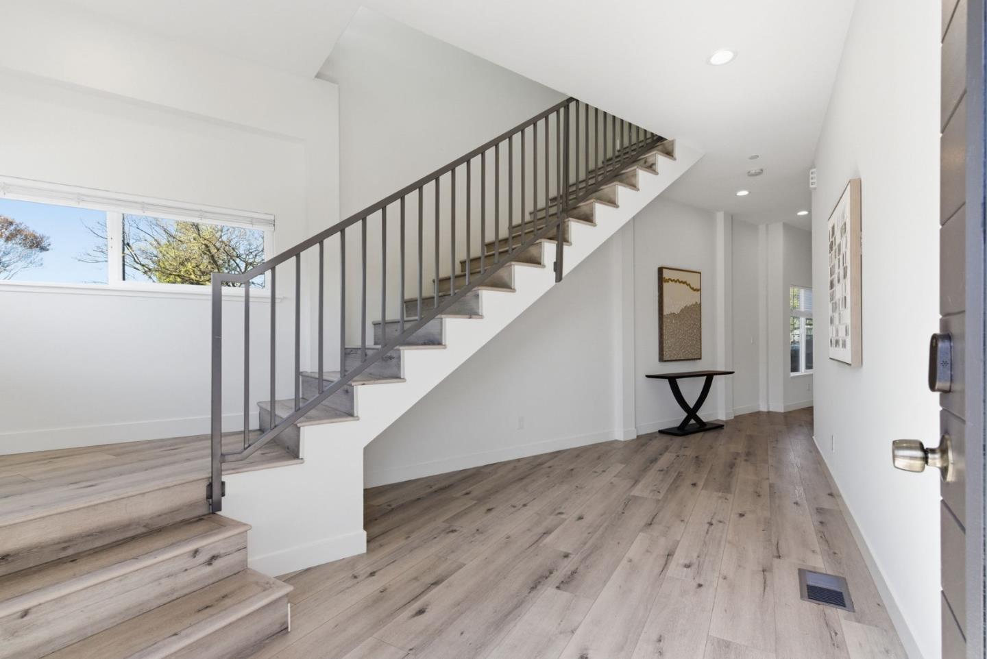 Detail Gallery Image 12 of 25 For 538 Dean St, Hayward,  CA 94541 - 3 Beds | 2/1 Baths