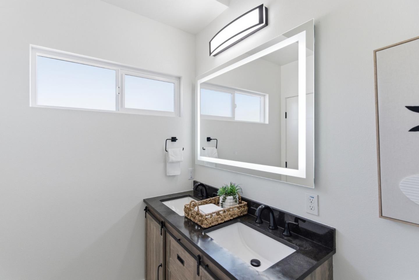 Detail Gallery Image 17 of 25 For 538 Dean St, Hayward,  CA 94541 - 3 Beds | 2/1 Baths