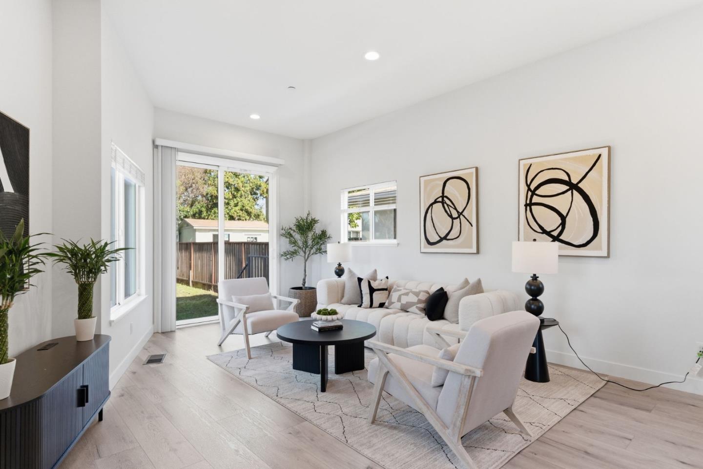 Detail Gallery Image 7 of 25 For 538 Dean St, Hayward,  CA 94541 - 3 Beds | 2/1 Baths