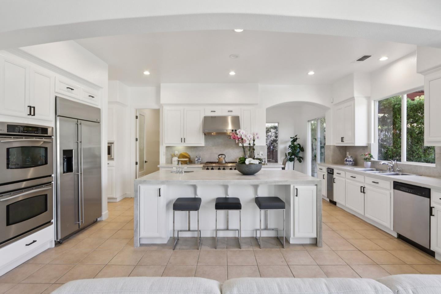 Detail Gallery Image 13 of 46 For 2797 Clara Smith Pl, San Jose,  CA 95135 - 5 Beds | 4/1 Baths