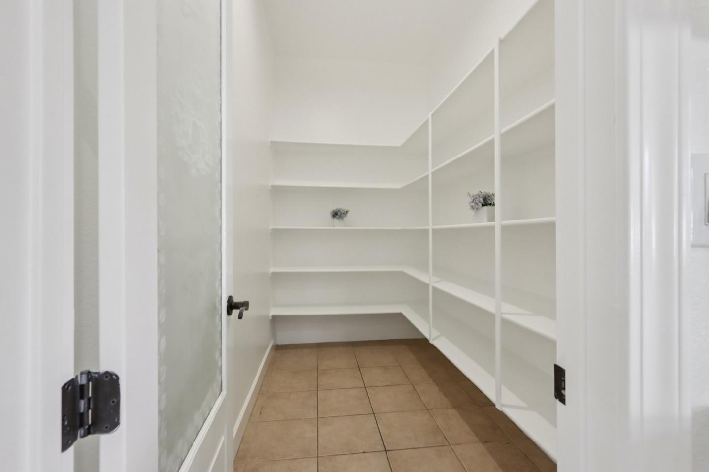 Detail Gallery Image 17 of 46 For 2797 Clara Smith Pl, San Jose,  CA 95135 - 5 Beds | 4/1 Baths