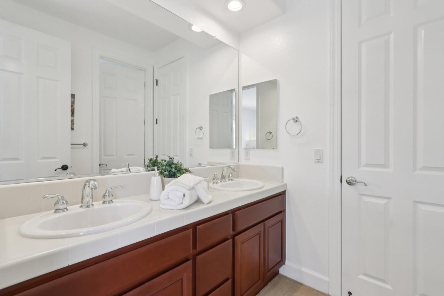 Detail Gallery Image 31 of 46 For 2797 Clara Smith Pl, San Jose,  CA 95135 - 5 Beds | 4/1 Baths