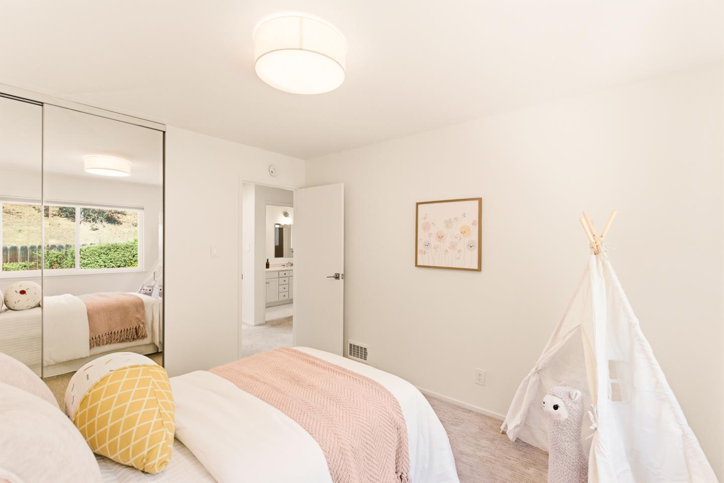 Detail Gallery Image 28 of 51 For 1581 Ascension Dr, San Mateo,  CA 94402 - 4 Beds | 3 Baths