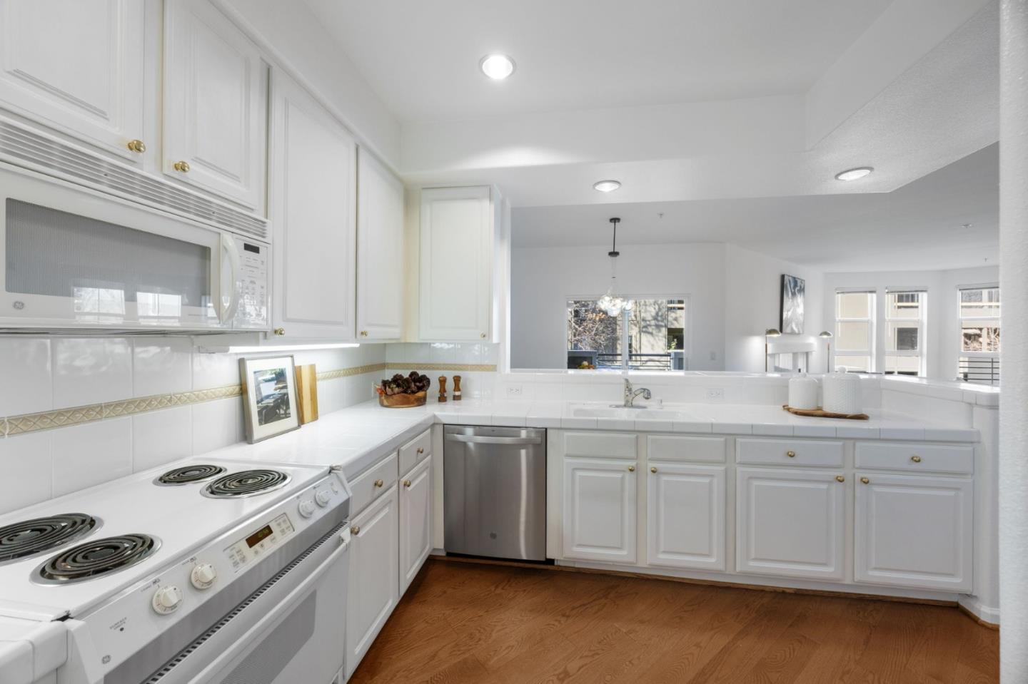 Photo #10: ML82039397 Listing: Photo #10