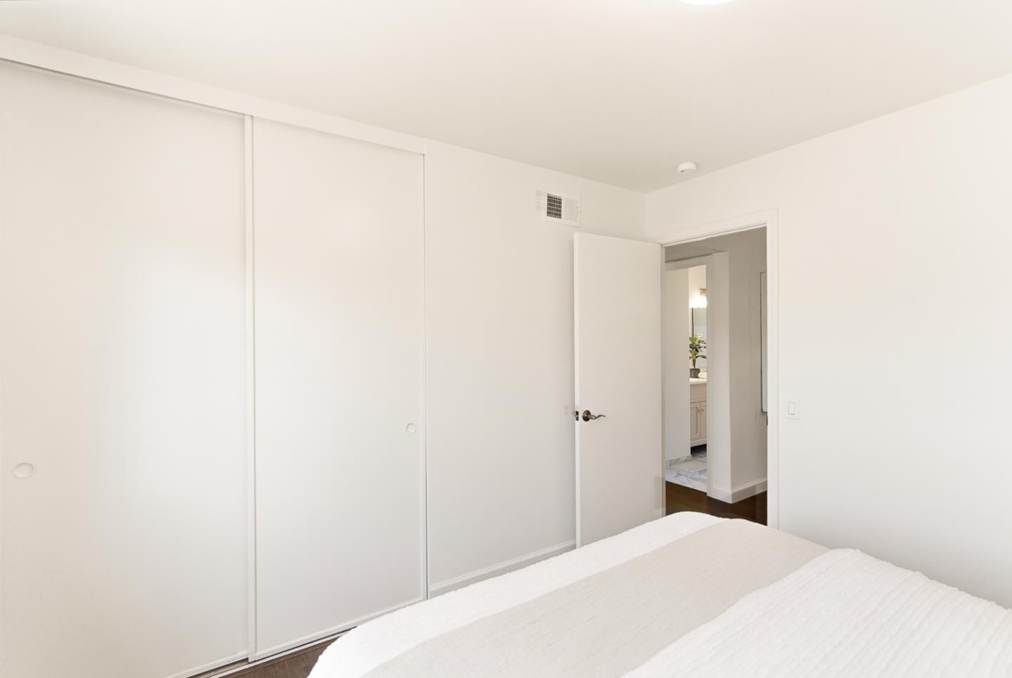 Detail Gallery Image 19 of 38 For 2755 Shannon Dr, South San Francisco,  CA 94080 - 4 Beds | 2 Baths