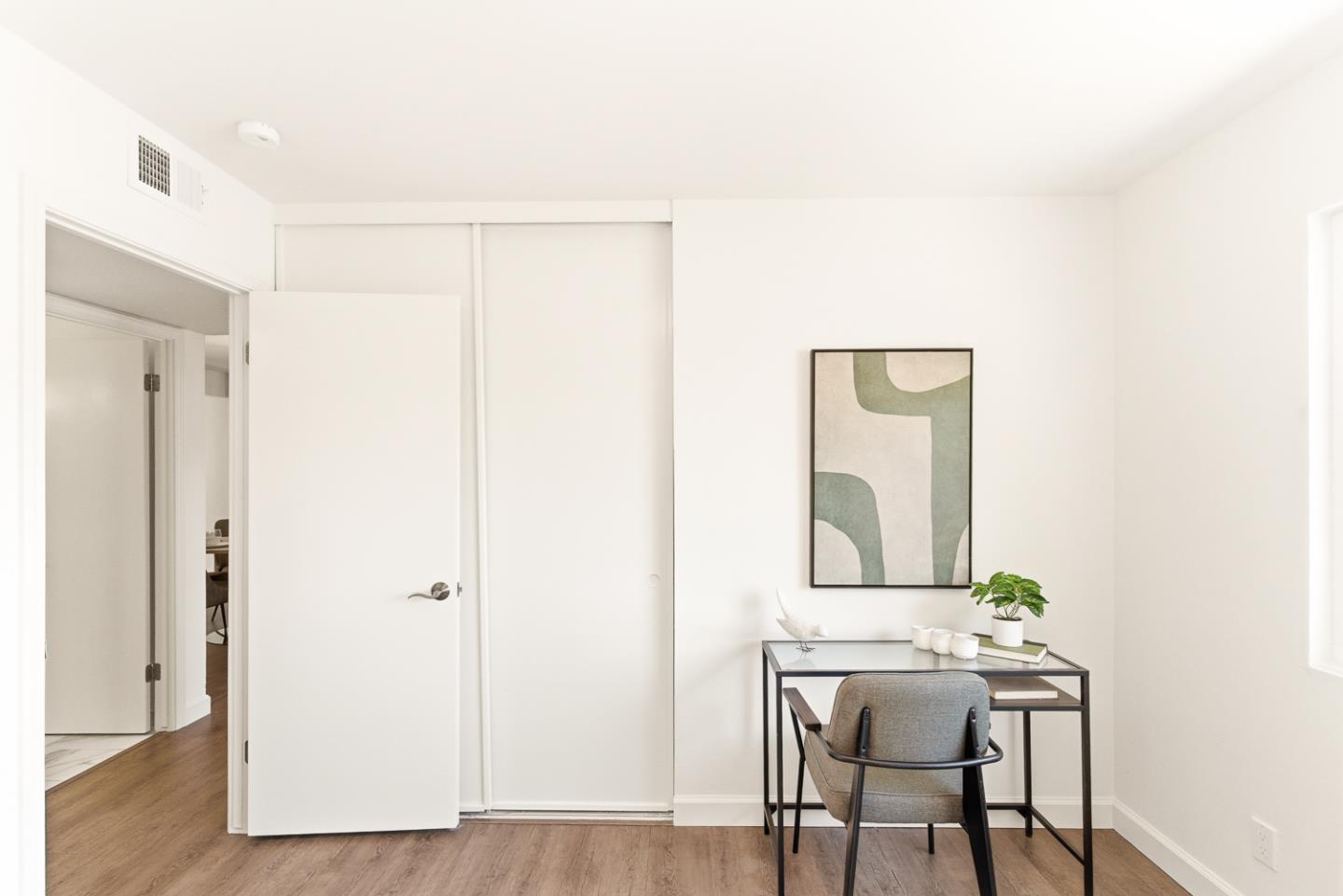 Detail Gallery Image 23 of 38 For 2755 Shannon Dr, South San Francisco,  CA 94080 - 4 Beds | 2 Baths