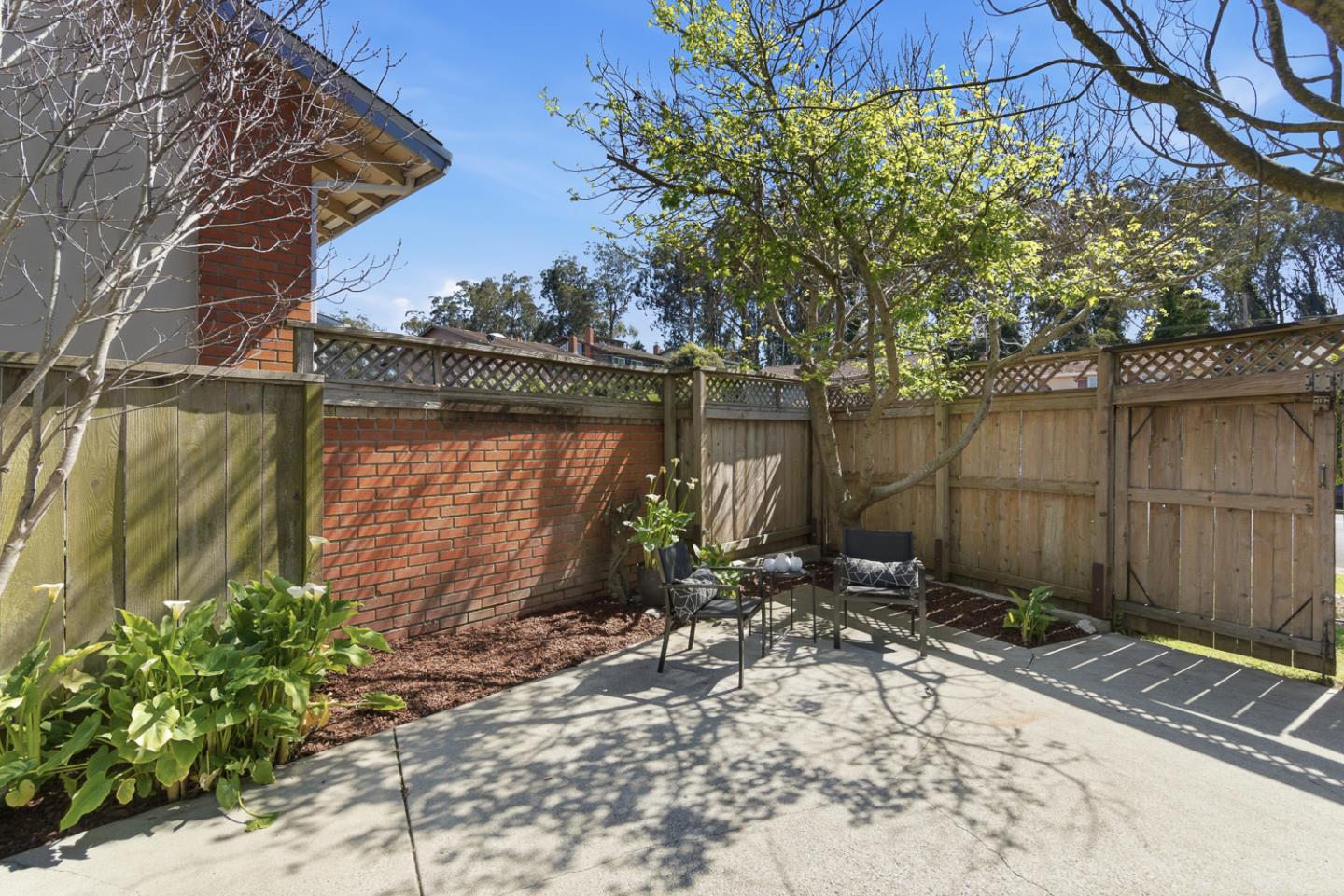 Detail Gallery Image 31 of 38 For 2755 Shannon Dr, South San Francisco,  CA 94080 - 4 Beds | 2 Baths