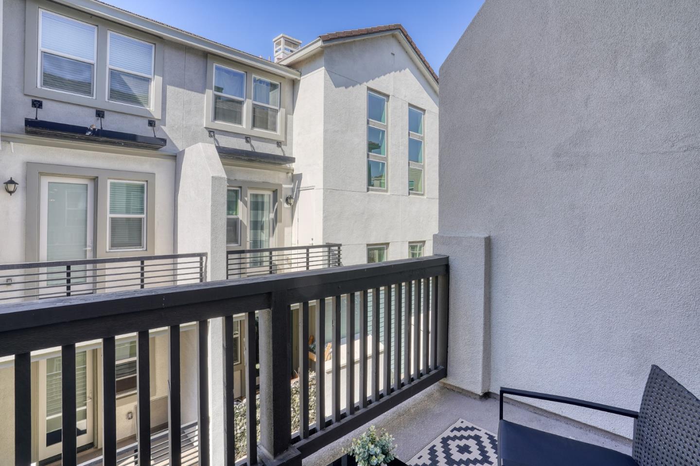 Detail Gallery Image 17 of 57 For 1425 Lavender Loop, Milpitas,  CA 95035 - 3 Beds | 3 Baths