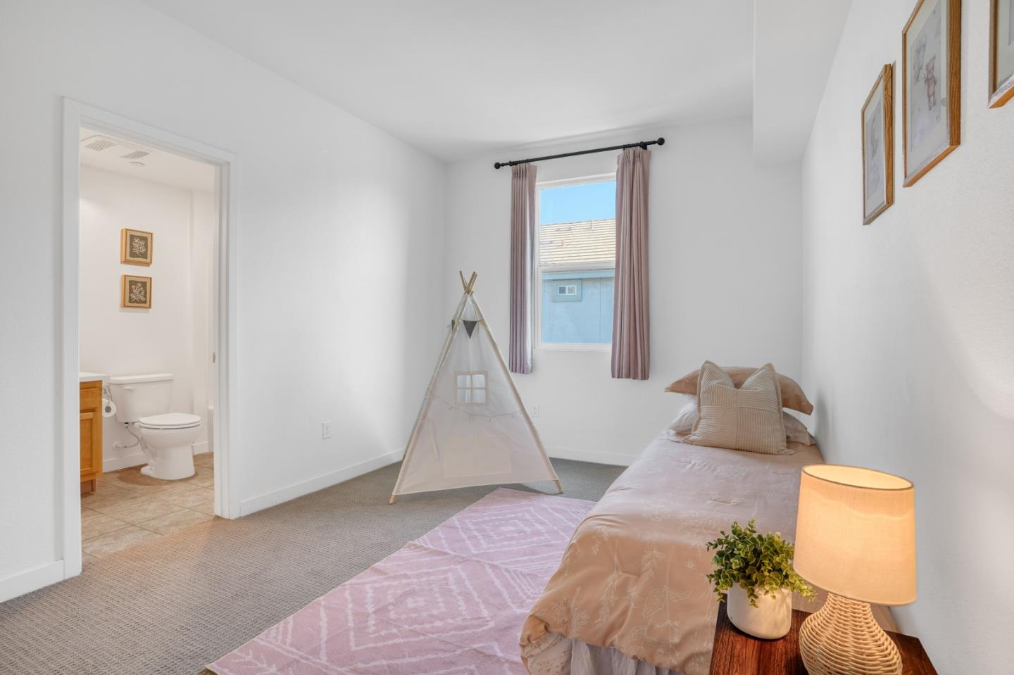 Detail Gallery Image 26 of 57 For 1425 Lavender Loop, Milpitas,  CA 95035 - 3 Beds | 3 Baths