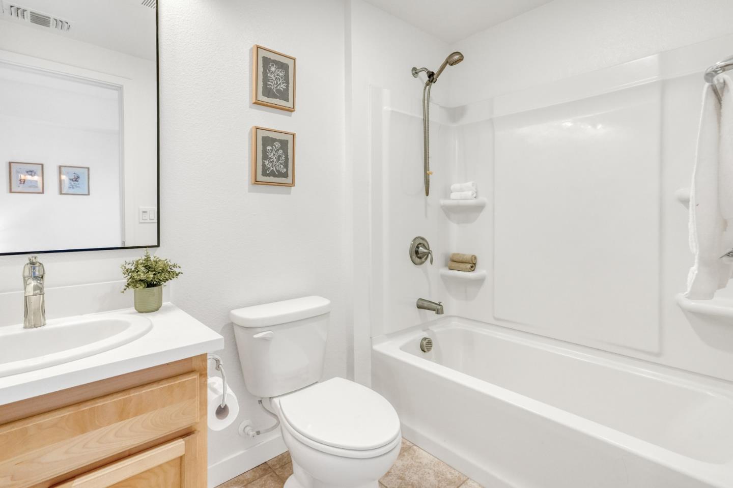 Detail Gallery Image 31 of 57 For 1425 Lavender Loop, Milpitas,  CA 95035 - 3 Beds | 3 Baths