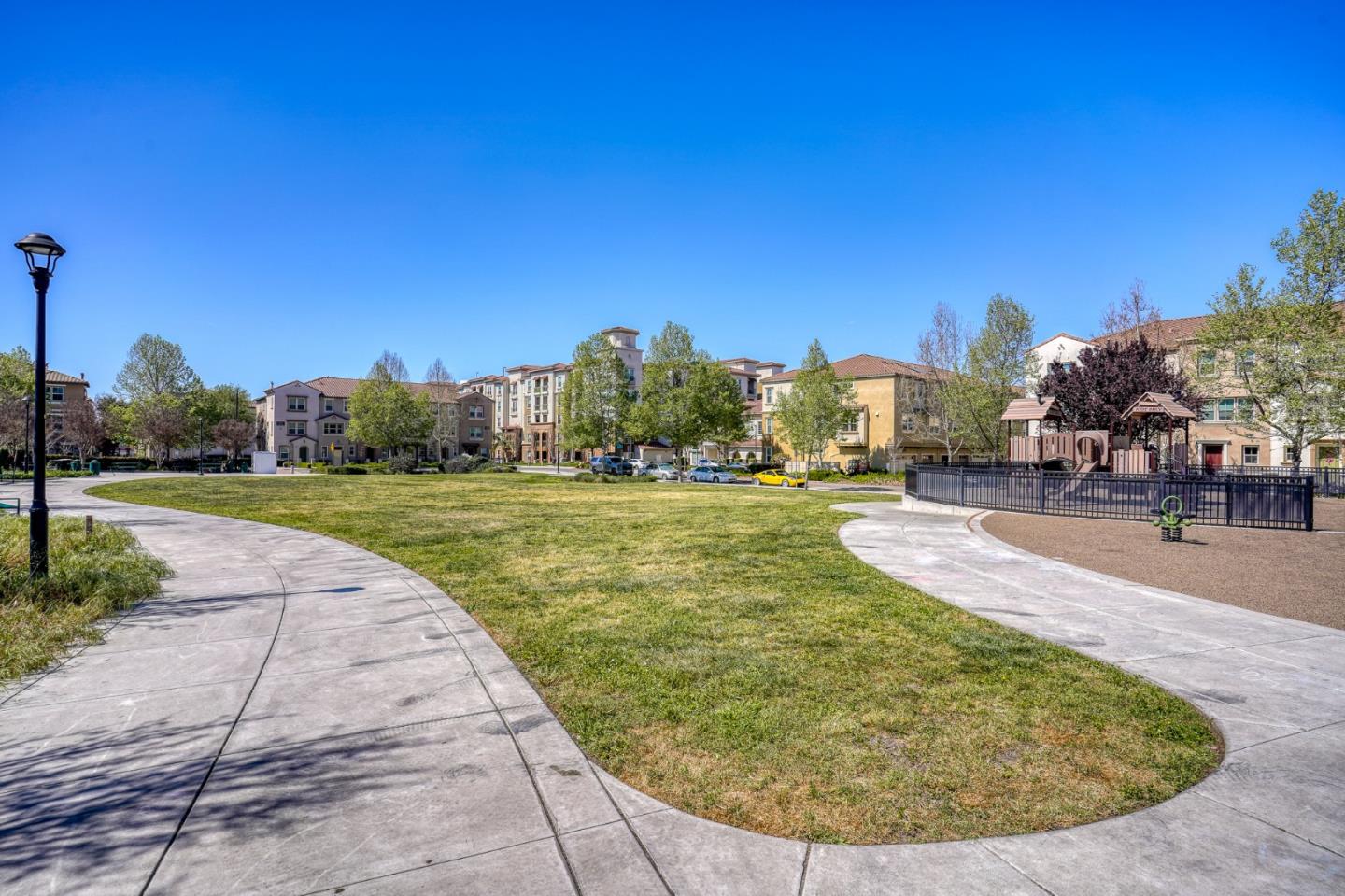 Detail Gallery Image 38 of 57 For 1425 Lavender Loop, Milpitas,  CA 95035 - 3 Beds | 3 Baths