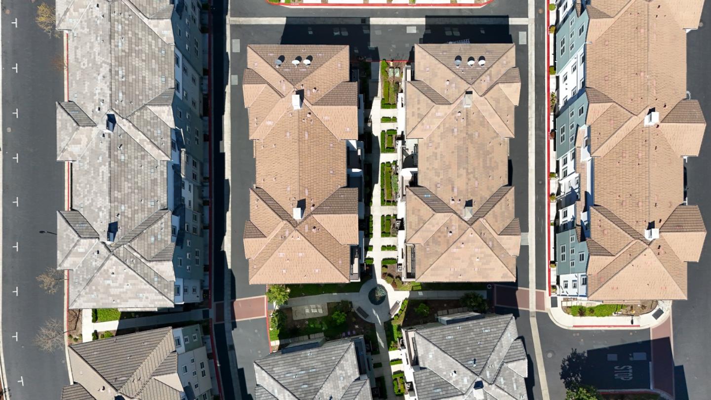 Detail Gallery Image 43 of 57 For 1425 Lavender Loop, Milpitas,  CA 95035 - 3 Beds | 3 Baths