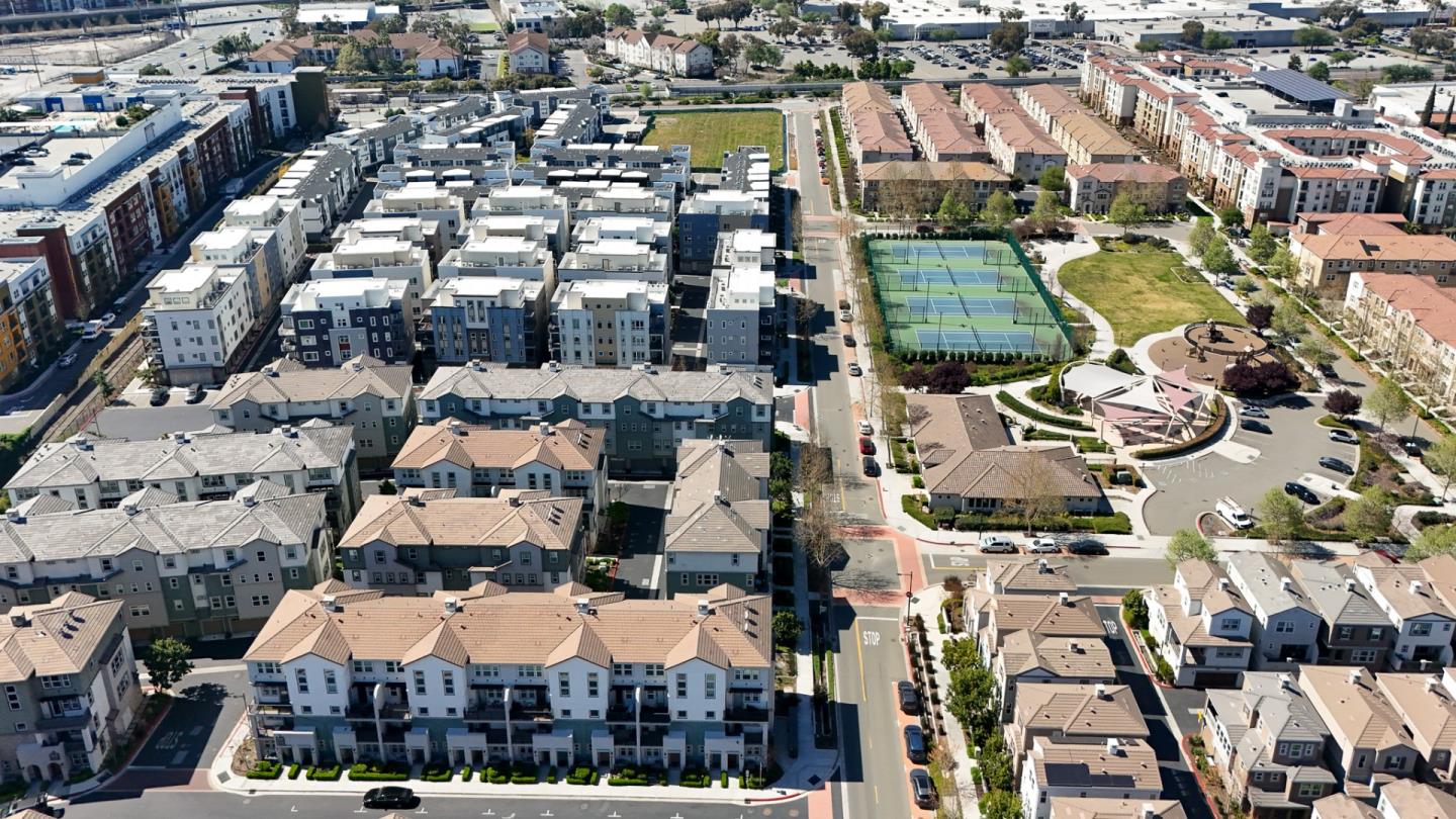 Detail Gallery Image 53 of 57 For 1425 Lavender Loop, Milpitas,  CA 95035 - 3 Beds | 3 Baths