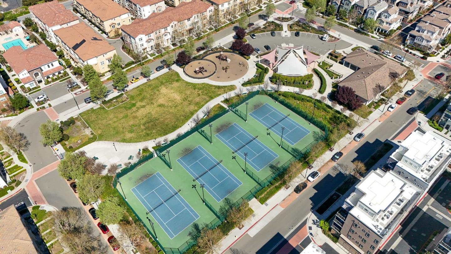 Detail Gallery Image 55 of 57 For 1425 Lavender Loop, Milpitas,  CA 95035 - 3 Beds | 3 Baths