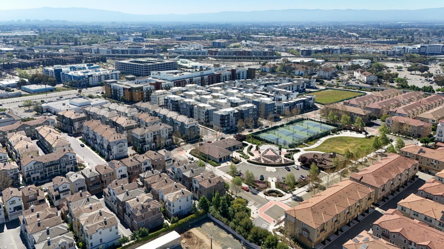 Detail Gallery Image 58 of 59 For 1425 Lavender Loop, Milpitas,  CA 95035 - 3 Beds | 3 Baths