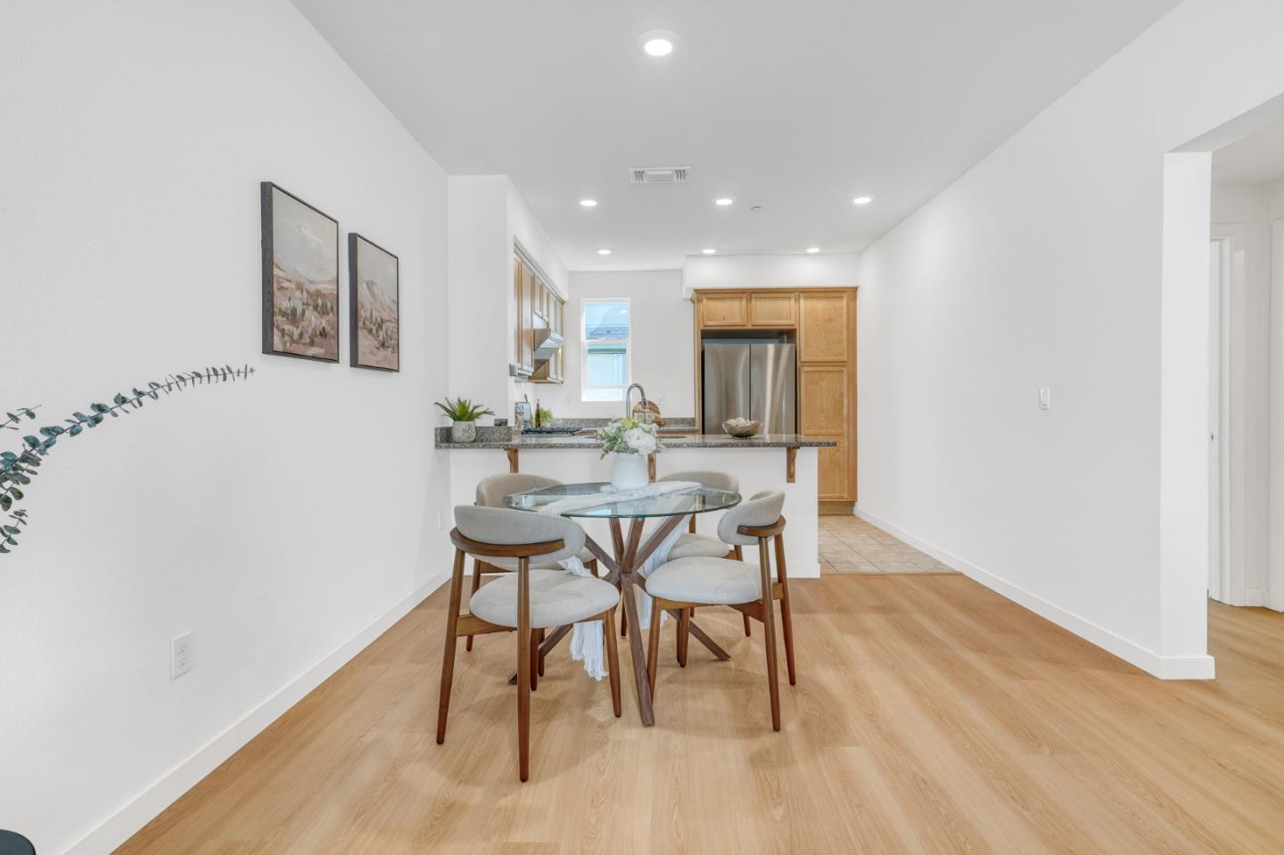 Detail Gallery Image 7 of 57 For 1425 Lavender Loop, Milpitas,  CA 95035 - 3 Beds | 3 Baths