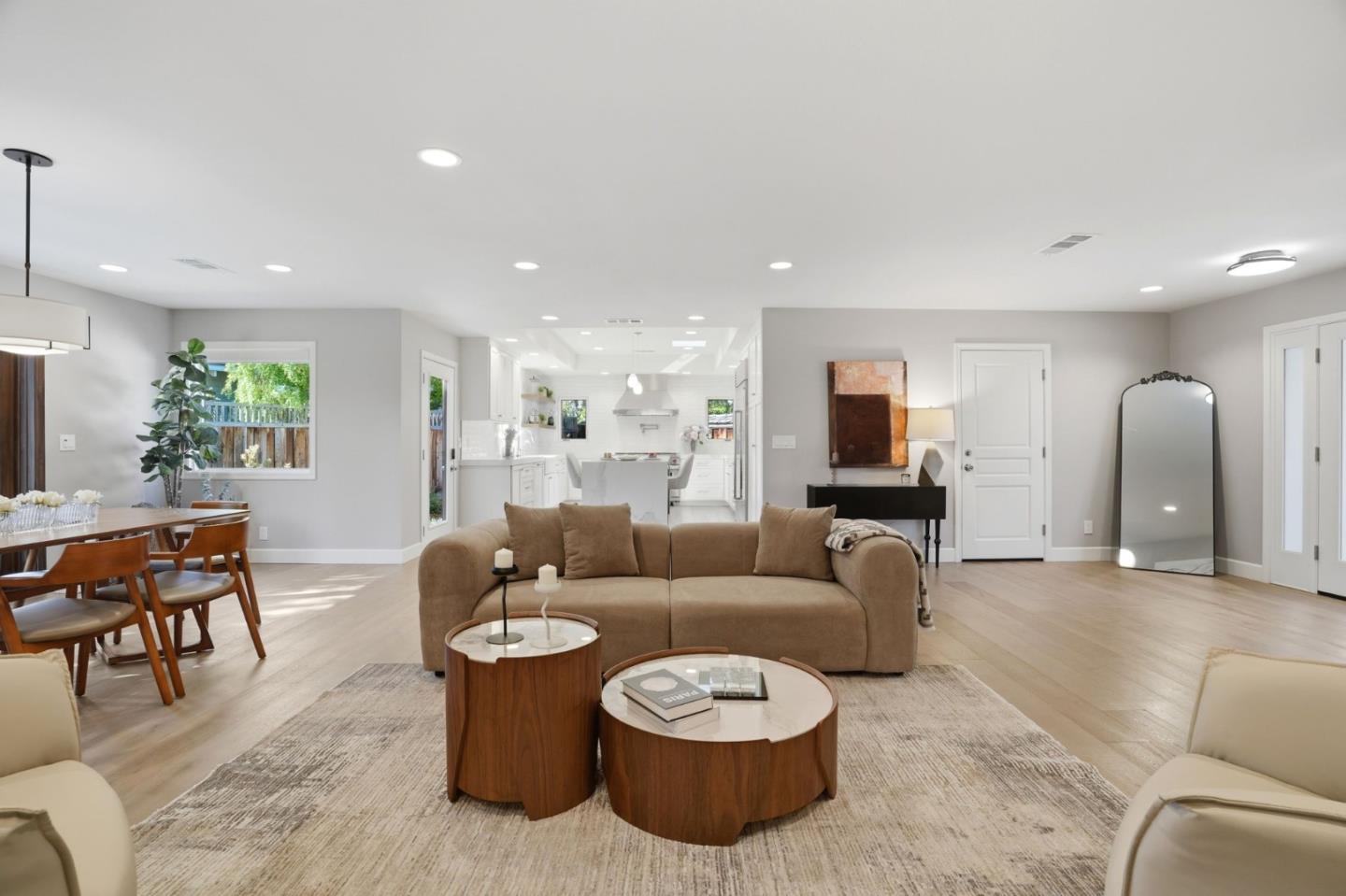 Detail Gallery Image 10 of 54 For 1677 Middleton Ave, Los Altos,  CA 94024 - 3 Beds | 2 Baths