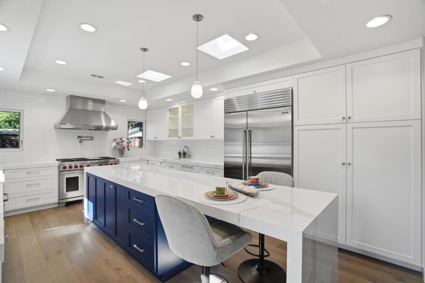 Detail Gallery Image 16 of 54 For 1677 Middleton Ave, Los Altos,  CA 94024 - 3 Beds | 2 Baths