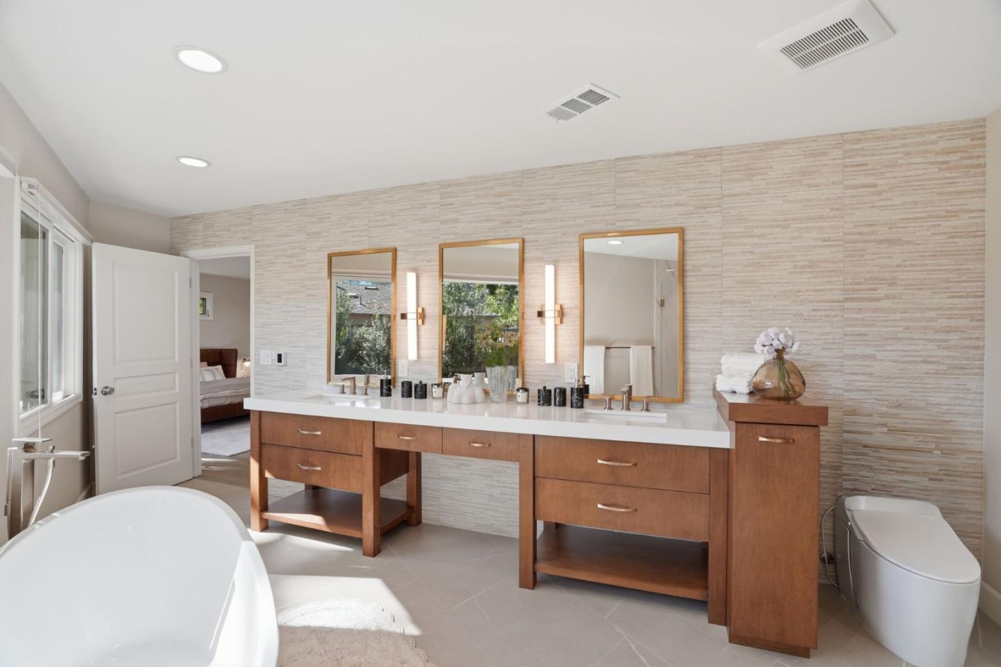 Detail Gallery Image 27 of 54 For 1677 Middleton Ave, Los Altos,  CA 94024 - 3 Beds | 2 Baths