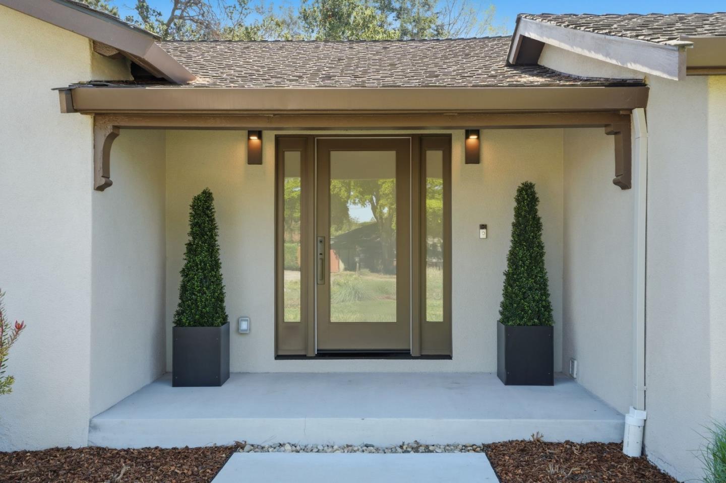 Detail Gallery Image 5 of 54 For 1677 Middleton Ave, Los Altos,  CA 94024 - 3 Beds | 2 Baths