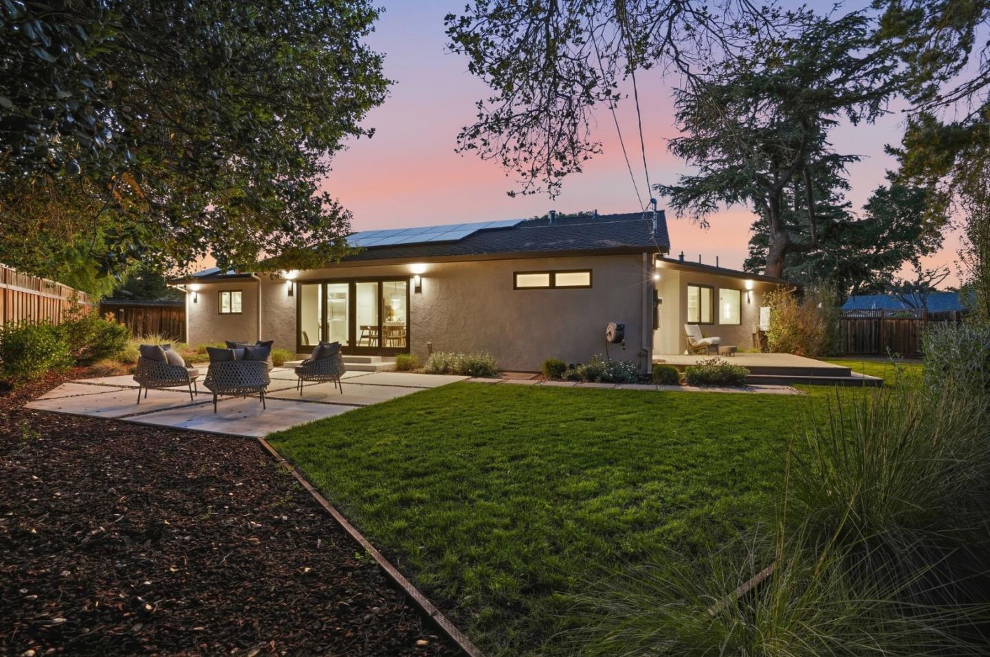 Detail Gallery Image 50 of 54 For 1677 Middleton Ave, Los Altos,  CA 94024 - 3 Beds | 2 Baths