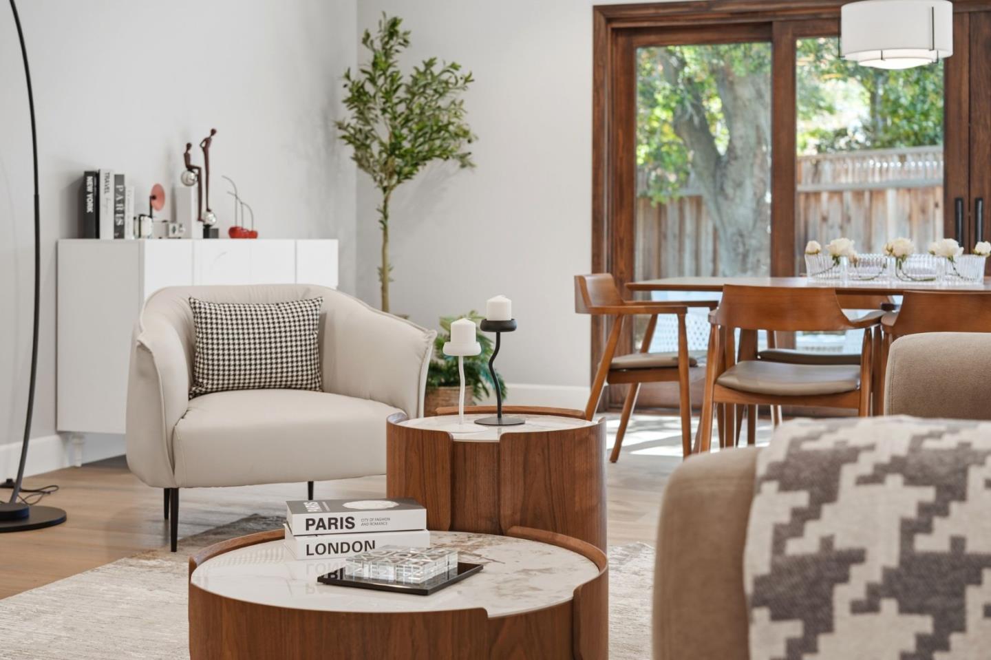 Detail Gallery Image 9 of 54 For 1677 Middleton Ave, Los Altos,  CA 94024 - 3 Beds | 2 Baths