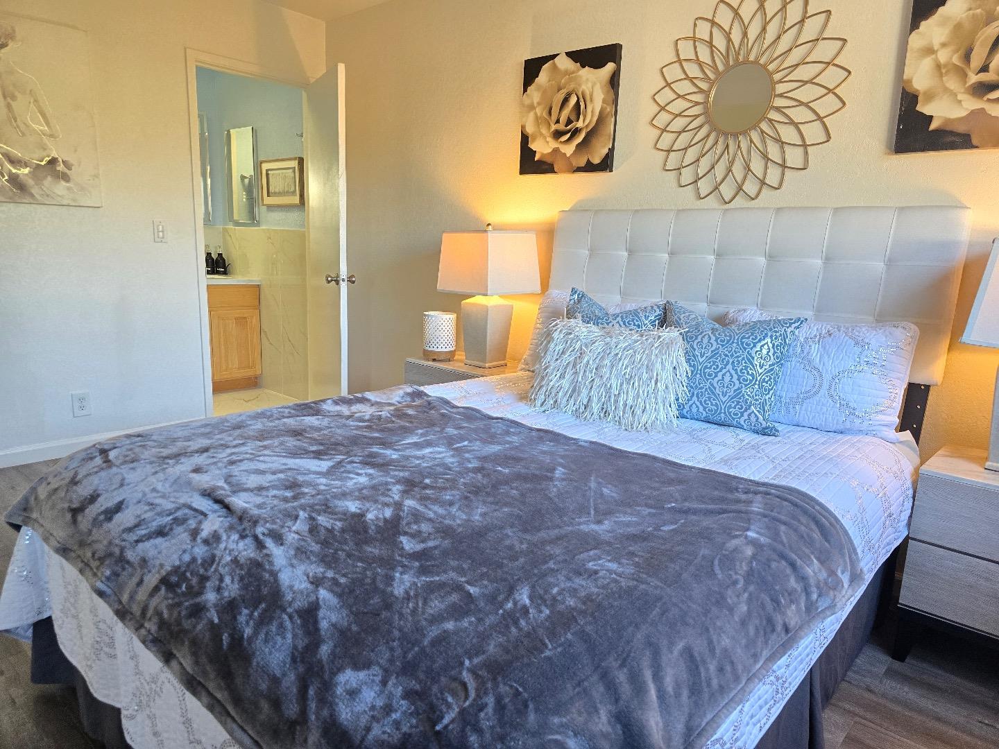 Detail Gallery Image 10 of 19 For 5187 Doyle Rd, San Jose,  CA 95129 - 3 Beds | 2 Baths