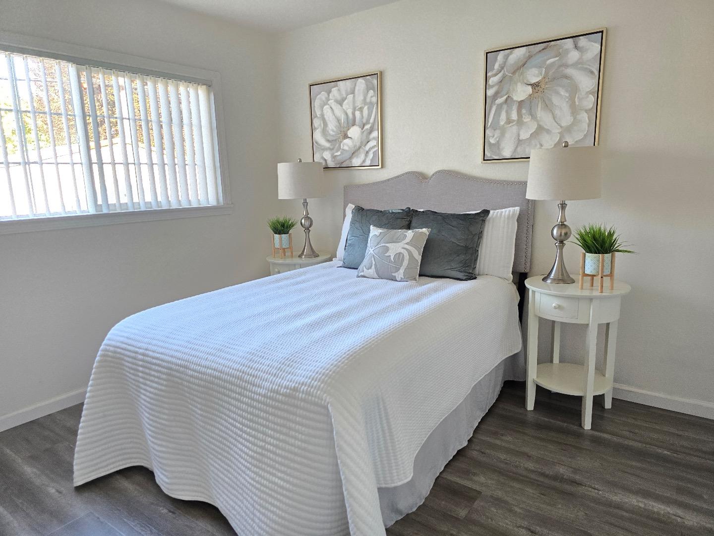 Detail Gallery Image 11 of 19 For 5187 Doyle Rd, San Jose,  CA 95129 - 3 Beds | 2 Baths