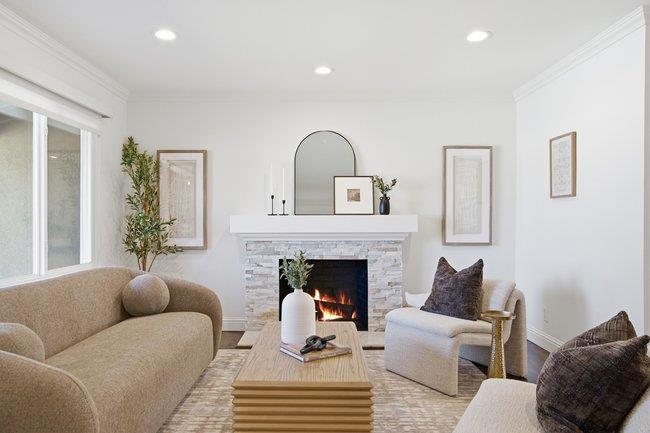 Detail Gallery Image 6 of 58 For 1150 Junipero Ave, Redwood City,  CA 94061 - 3 Beds | 2 Baths