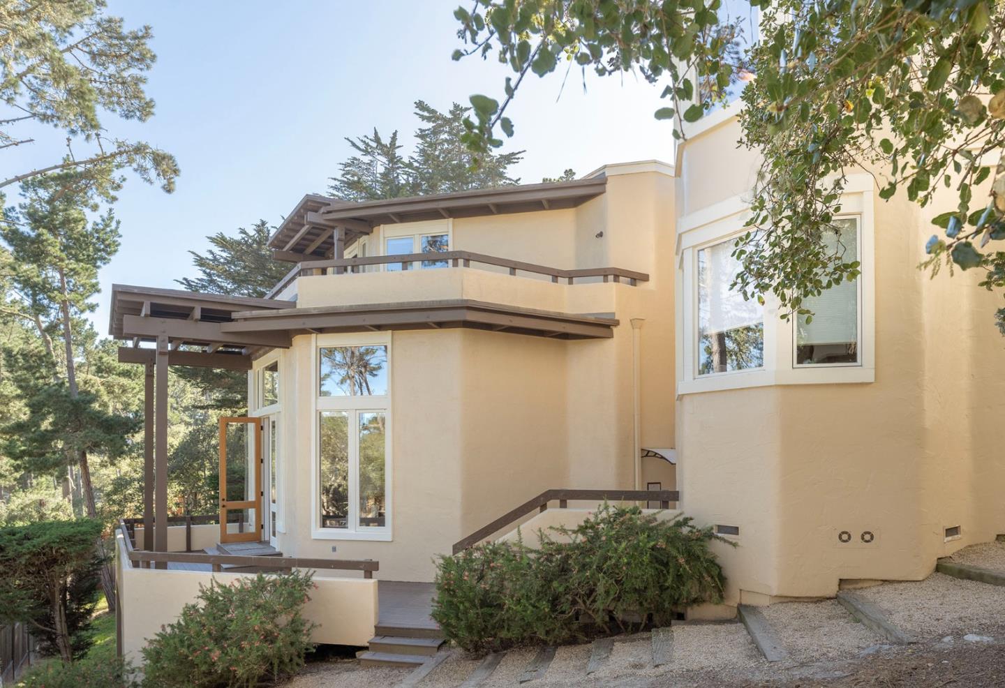 Detail Gallery Image 21 of 23 For 4 Sommerset Vale, Monterey,  CA 93940 - 4 Beds | 3/1 Baths