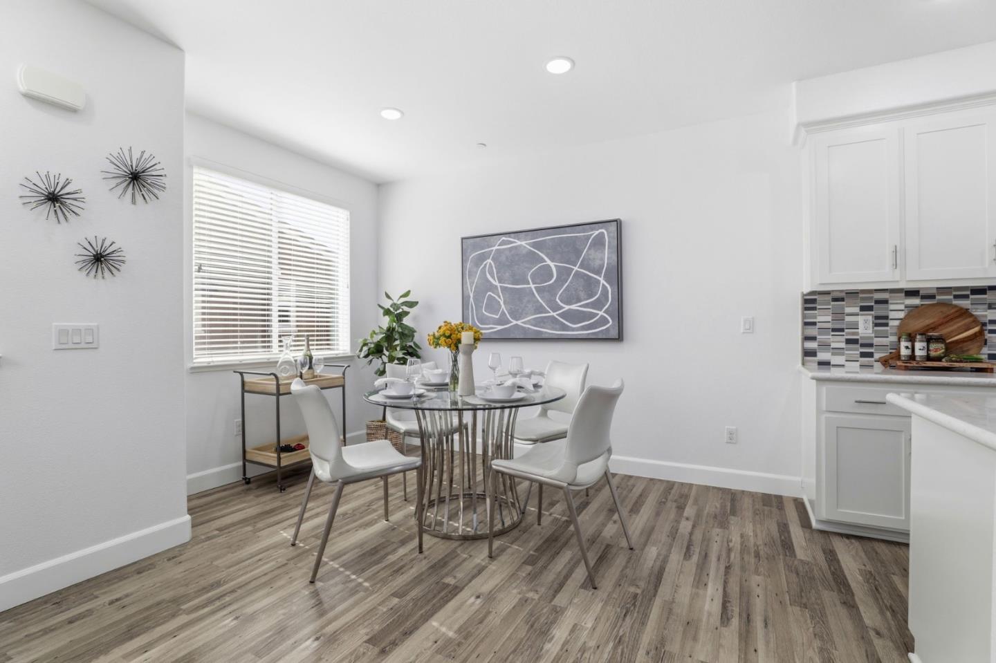 Detail Gallery Image 6 of 32 For 38922 Dandelion Pl, Newark,  CA 94560 - 3 Beds | 3 Baths