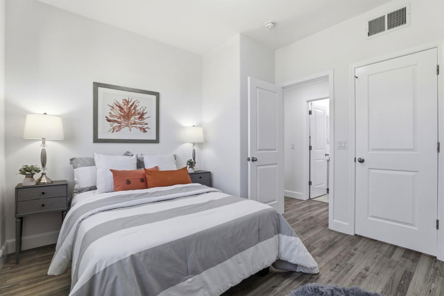 Detail Gallery Image 9 of 32 For 38922 Dandelion Pl, Newark,  CA 94560 - 3 Beds | 3 Baths