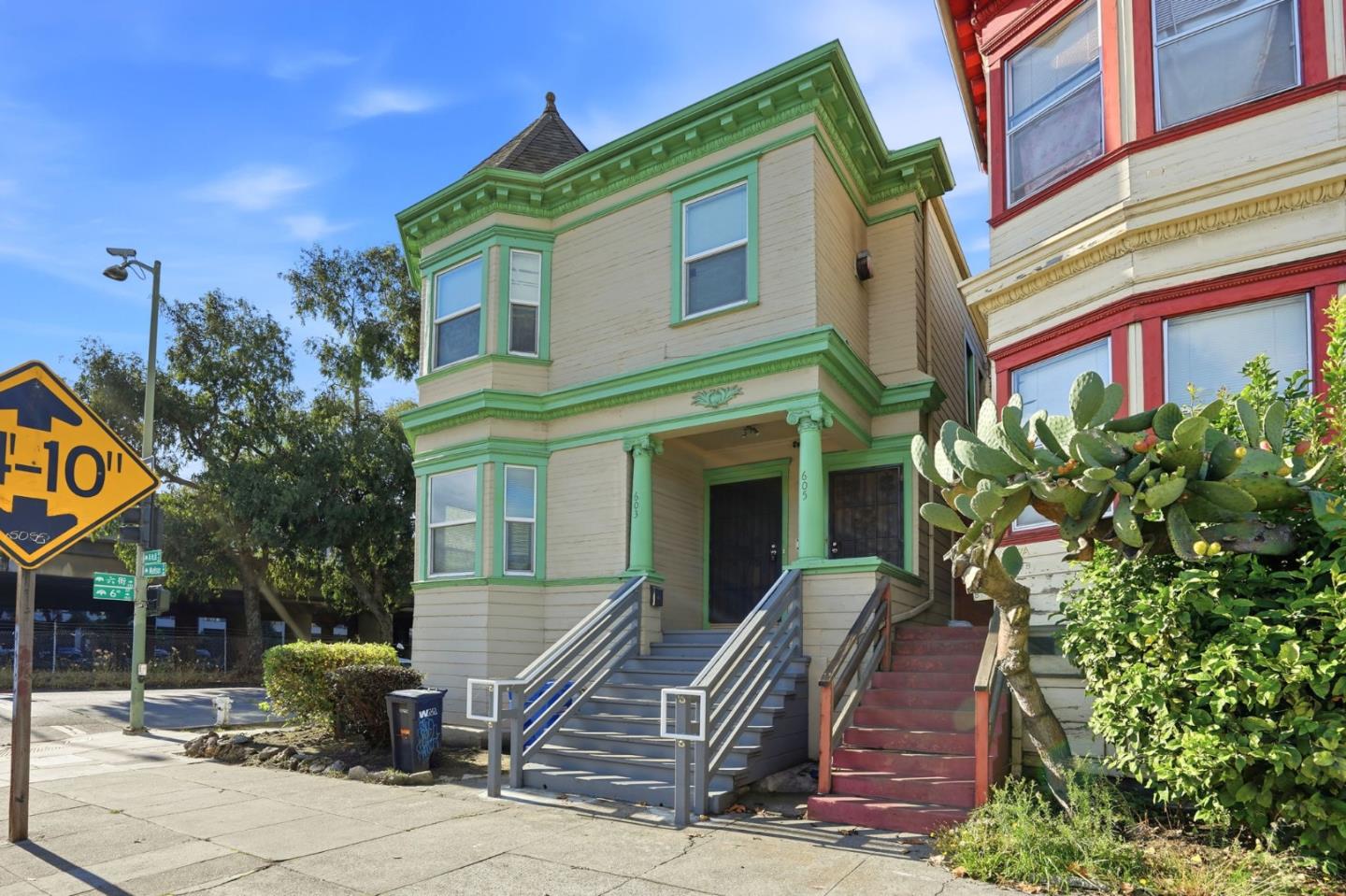 Detail Gallery Image 3 of 44 For 603 Madison St, Oakland,  CA 94607 - – Beds | – Baths