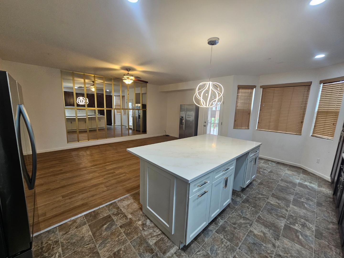 Detail Gallery Image 10 of 42 For 13721 Santa Lucia Dr, Gustine,  CA 95322 - 5 Beds | 3/1 Baths