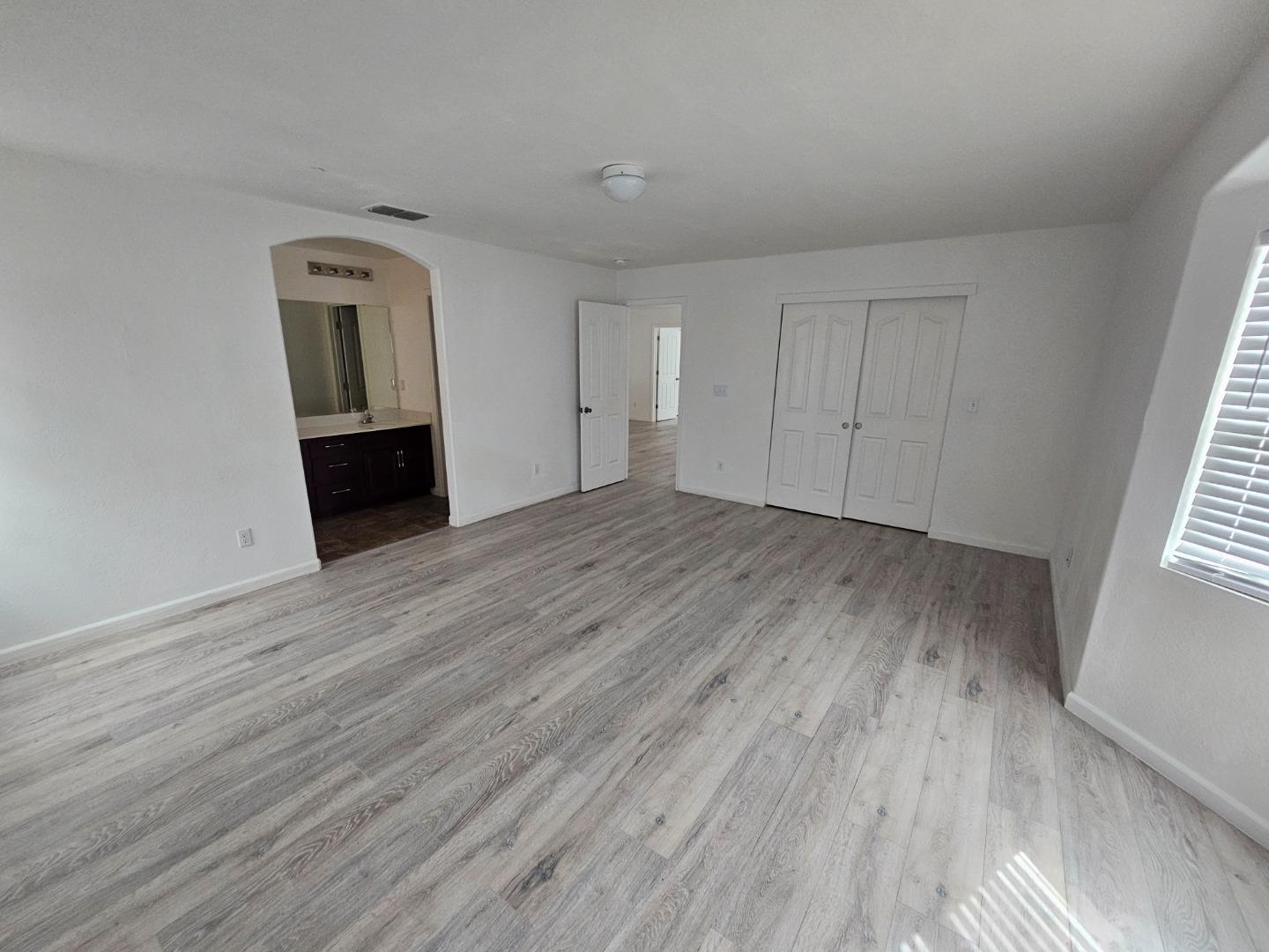 Detail Gallery Image 27 of 42 For 13721 Santa Lucia Dr, Gustine,  CA 95322 - 5 Beds | 3/1 Baths