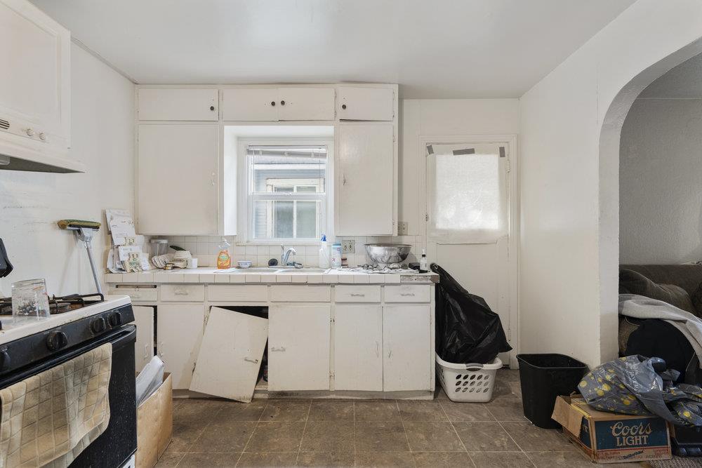 Detail Gallery Image 13 of 38 For 713 Sally St, Hollister,  CA 95023 - – Beds | – Baths