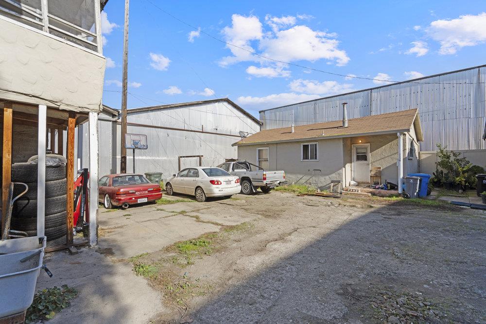 Detail Gallery Image 16 of 38 For 713 Sally St, Hollister,  CA 95023 - – Beds | – Baths