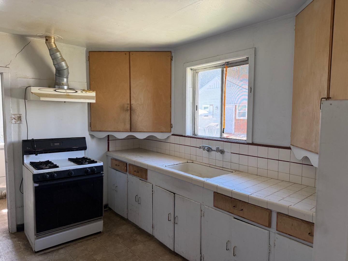 Detail Gallery Image 31 of 38 For 713 Sally St, Hollister,  CA 95023 - – Beds | – Baths