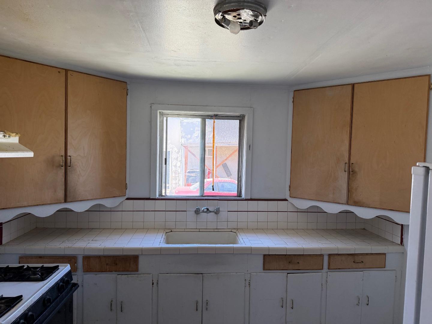 Detail Gallery Image 33 of 38 For 713 Sally St, Hollister,  CA 95023 - – Beds | – Baths