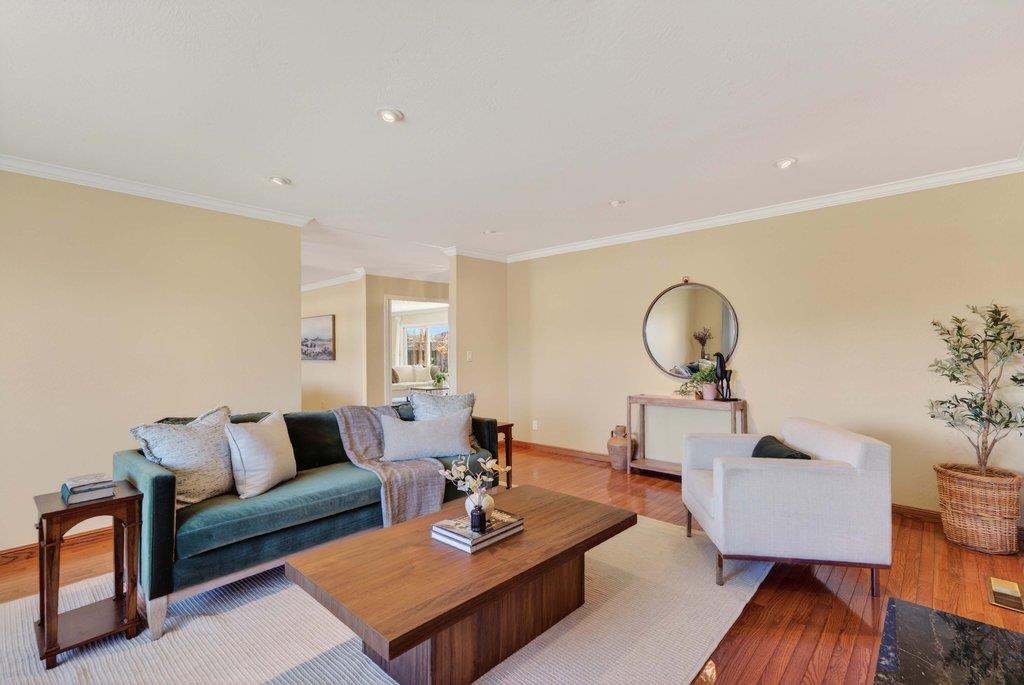 Detail Gallery Image 12 of 57 For 97 Logan St, Watsonville,  CA 95076 - 4 Beds | 2/1 Baths