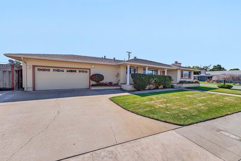 Detail Gallery Image 3 of 57 For 97 Logan St, Watsonville,  CA 95076 - 4 Beds | 2/1 Baths