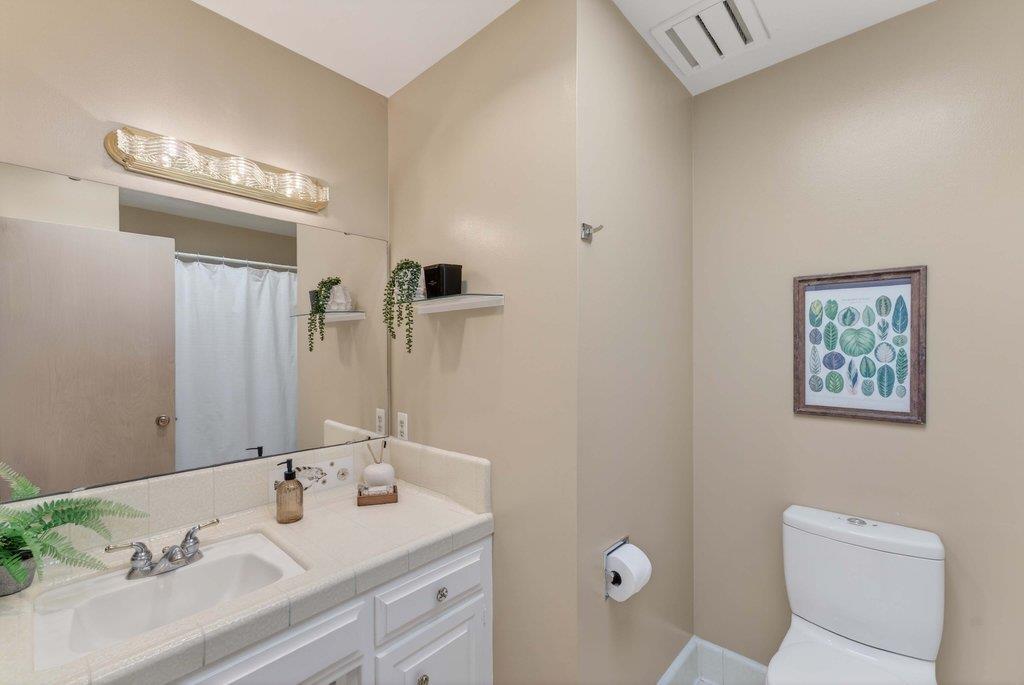 Detail Gallery Image 36 of 57 For 97 Logan St, Watsonville,  CA 95076 - 4 Beds | 2/1 Baths