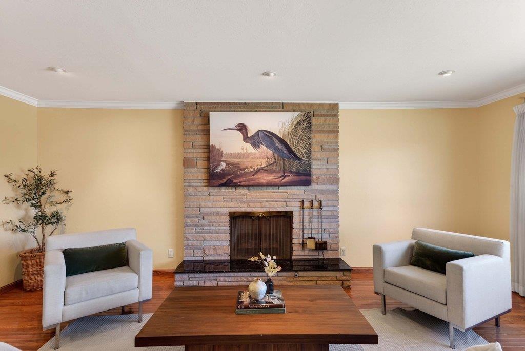 Detail Gallery Image 9 of 57 For 97 Logan St, Watsonville,  CA 95076 - 4 Beds | 2/1 Baths