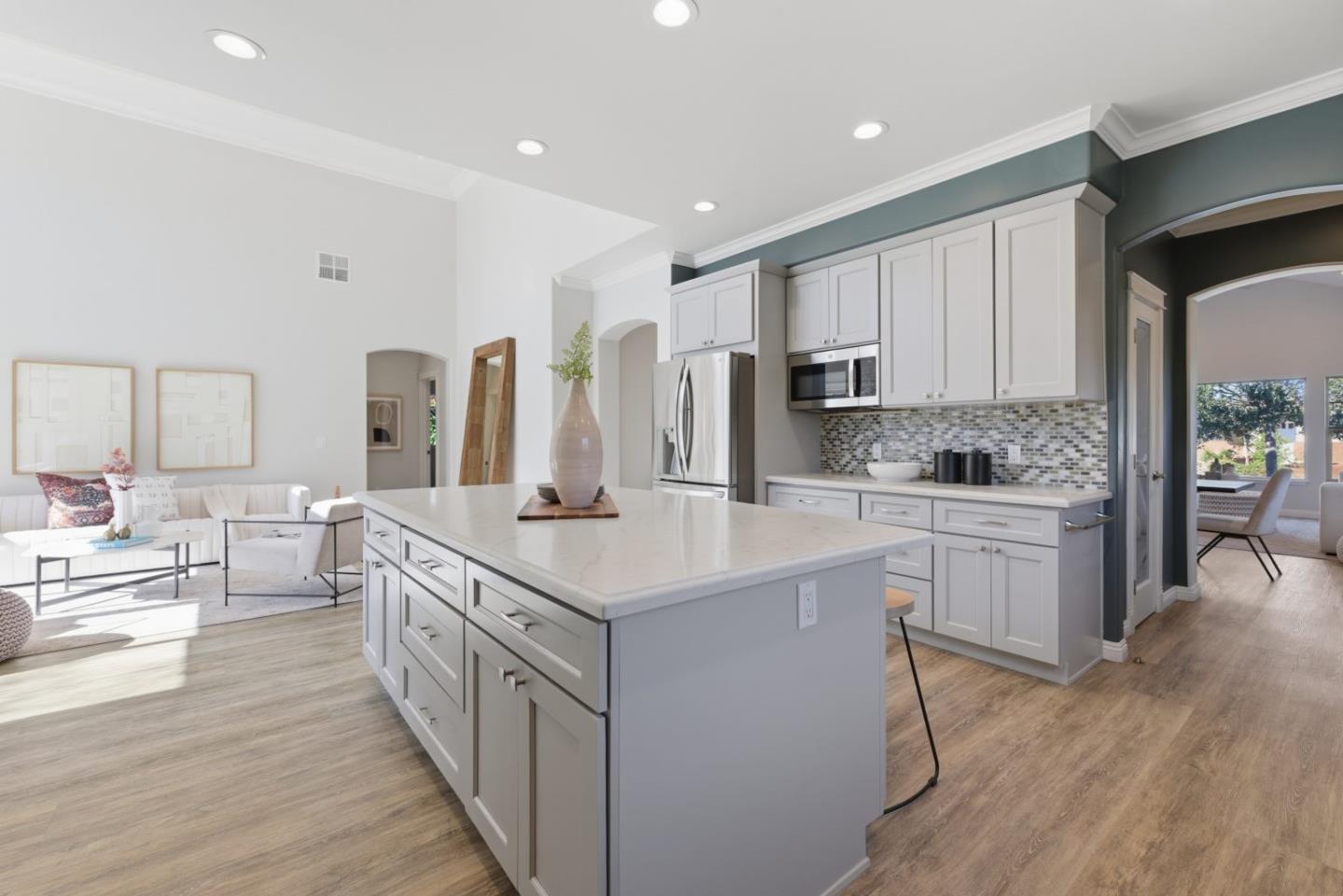 Detail Gallery Image 15 of 58 For 1054 Longfellow Ave, Campbell,  CA 95008 - 3 Beds | 3/1 Baths