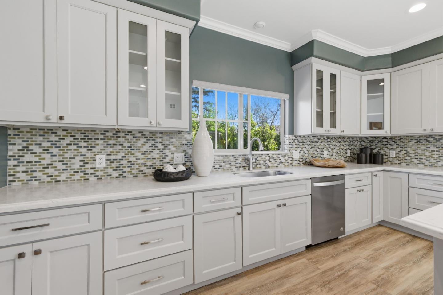 Detail Gallery Image 17 of 58 For 1054 Longfellow Ave, Campbell,  CA 95008 - 3 Beds | 3/1 Baths